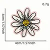 Pegatinas de Tela Bordadas de Margarita Fresca Parches Decorativos Coloridos de Dibujos Animados Calcomanías Accesorios para Ropa Etiquetas Bordadas para Computadora en Stock