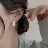 Pendientes de Perla con Forma de Hoja de Lujo Ligero de Nicho de Gama Alta para Mujer, Nuevo Estilo Popular 2025, Pendientes de Temperamento Único, Elegantes Accesorios para Orejas