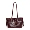 Bolso de mujer de gran capacidad, nuevo bolso tote vintage de otoño 2026 para ir al trabajo, bolso de hombro y cruzado versátil de alta gama