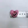 Nuevo Broche de Corazón Relleno de Algodón con Flor de Tulipán Bordada Lindo Estilo Dibujo Animado, Accesorios para Ropa, Zapatos y Calcetines, Suministro Directo del Fabricante