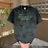 Camiseta Nova Estampa Manga Curta para Homem, Casual, Moderna, Versátil, Estilo Americano de Verão, Bonita Camiseta com Gola Redonda e Letra, Top de Manga Meia