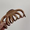 Textura color madera pinza para el pelo de alta calidad horquilla de crisantemo clip de tiburón para recogido en la parte trasera de la cabeza otoño e invierno cuerda para el pelo versátil accesorios para el cabello