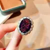 Colar Pingente Duas Cores Dourado Vermelho Chinês de Luxo Leve da Moda, Brincos de Diamante Roxo, Anel de Diamante de Alto Carbono, Conjunto de Joias com Pedras Coloridas para Mulheres