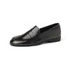 Zapatos cómodos de suela blanda, moda sencilla de nicho de 2 cm, nuevos zapatos planos de cuero slip-on de punta redonda, otoño 2026