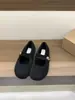 Zapatos retro de gamuza para mujer con forro de pelo gris y tacón oculto, estilo Birkenstock, colección otoño/invierno 2025, zapatos planos Mary Jane con forro adicional