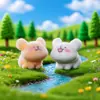 Micro Paisagem Criativa Desenho Animado Pelúcia Cachorrinho Branco Boneca Caixa Surpresa Decoração Acessórios Carro Decorações de Mesa Atacado