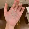 Nova Pulseira de Cabaza Vazada com Pedras de Diamante da Moda Estilo Coreano para Meninas, Temperamento de Luxo Leve, Joia de Mão Versátil, Versátil no Xiaohongshu