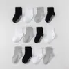 12 Pares de Calcetines Antideslizantes con Puntos para Bebés y Niños Pequeños, para Niños y Niñas, Calcetines de Media Pantorrilla Negros, Blancos y Grises, Calcetines para Suelo de Trampolín Amazon