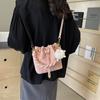 Bolsas Retro Populares de Este Año 2025 Bolsos Nuevos para Mujer Otoño Casual Bolso Cruzado con Cadena Elegante y Moderno Bolso Cubo