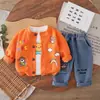 2026 Ropa Nueva para Niños Trajes de Primavera y Otoño para Niños Cárdigan Casual de Primavera para Niños Conjunto de Tres Piezas Ropa para Bebés Niños Venta al por Mayor