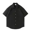 Yidao Vintage 2026 Verão Nova Camisa Casual Solta de Manga Curta Cor Sólida Simples Design de Bolso Patch Retro Japonês