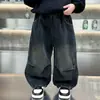 Jeans para niño para primavera, otoño e invierno 2026 estilo nuevo, pantalones rectos holgados y modernos para niños, pantalones curvos elegantes para bebé