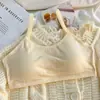 Sutiã feminino para meninas de 12 a 18 anos, ideal para a fase de desenvolvimento do ensino fundamental, perfeito para corrida e esportes. Possui top cropped em algodão puro com modelagem em U e sistema de absorção de impacto.