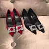 Zapatos de Salón de Terciopelo Puntiagudos Nuevos de Primavera 2023 Talla Pequeña Hebilla Cuadrada de Pedrería Boca Baja Zapatos de Salón Individuales para Mujer Zapatos Rojos de Novia Zapatos de Boda